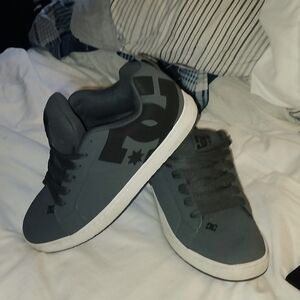 DC court Graffik Gray Mens Skate Shoes